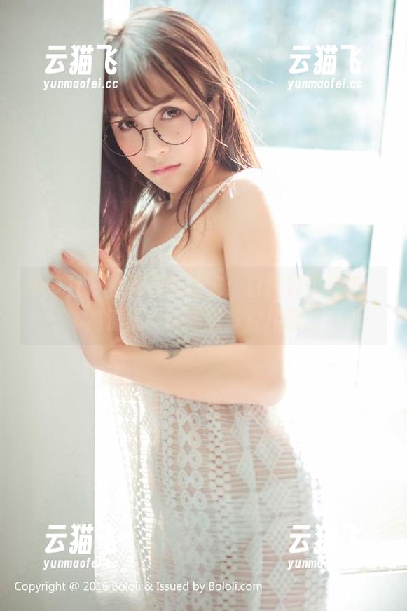 菠萝社-柳侑绮 菠萝社 - 柳侑绮的新宠:白衬衫作品集,高清细节让你想多看几眼。