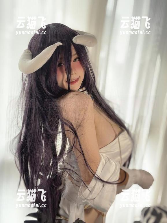 微密圈 - 精选如葱油饼er般厚实，黑与白图包慢慢欣赏