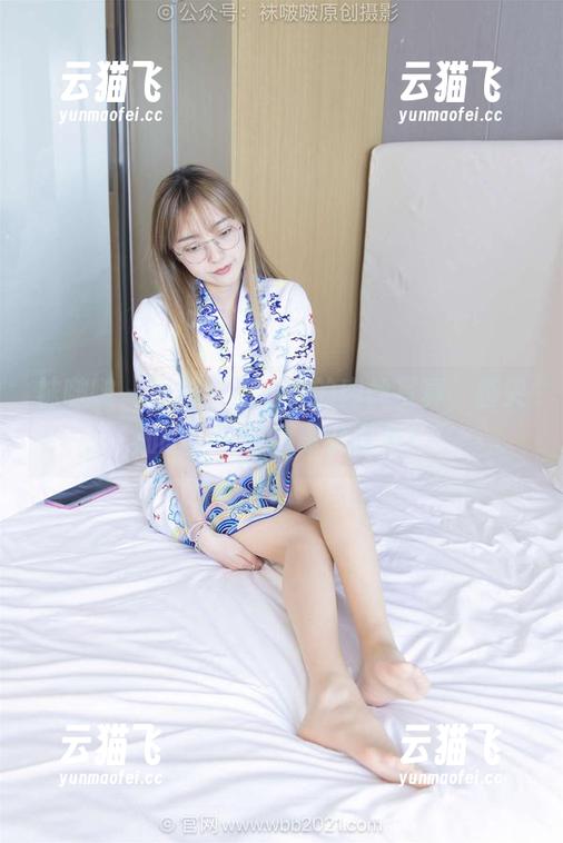 袜啵啵 - 下载一次小安的肉丝写真，脚尖加固，可能会是新趋势？