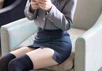语画界 – 王馨瑶yanni分享了一些吊带搭配，私心悄悄想试试！