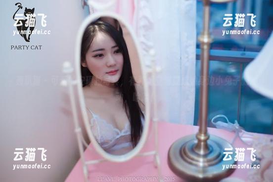 轰趴猫 - 可爱的安琪拉写真，有种想立刻变成她身边小兔子的冲动，哈哈！