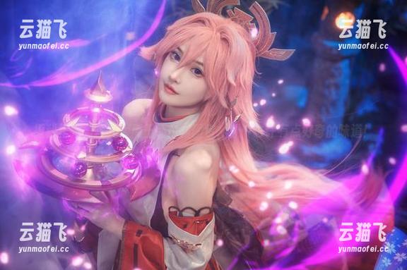 福利里藏着露儿大魔王的白裙图包，额…也许有点好奇的味道！