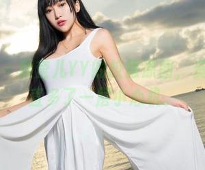 青豆客 – 颖莹儿YY的校服原图，资源里简直多了一层小心机。