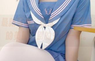 香川澪最新写真，抱歉，今天只专注于她的美脚，别的先放一边。