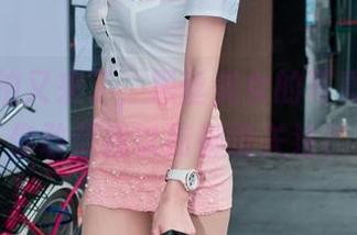 魔镜街拍又来了，黑丝美女的写真合集，你敢信我以前都没关注？